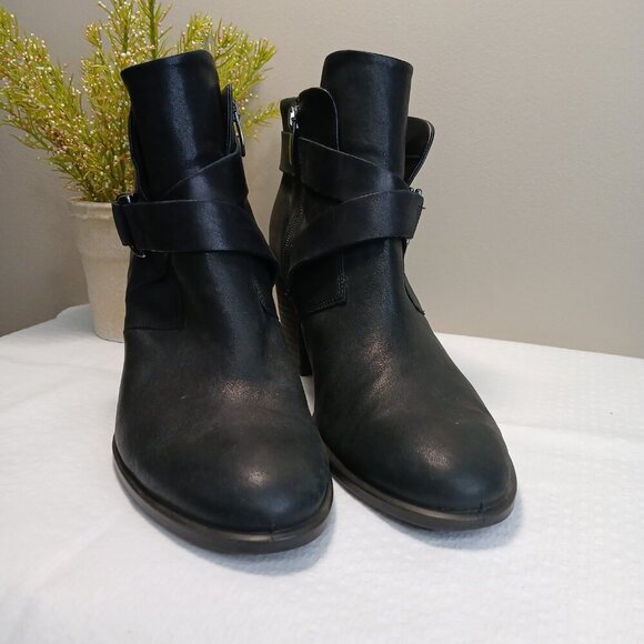 Ecco Shoes - ECCO SHAPE 55 MID CUT BLACK SOFT PREMIUM LEATHER BOOT, WOMENS SIZE 10.5